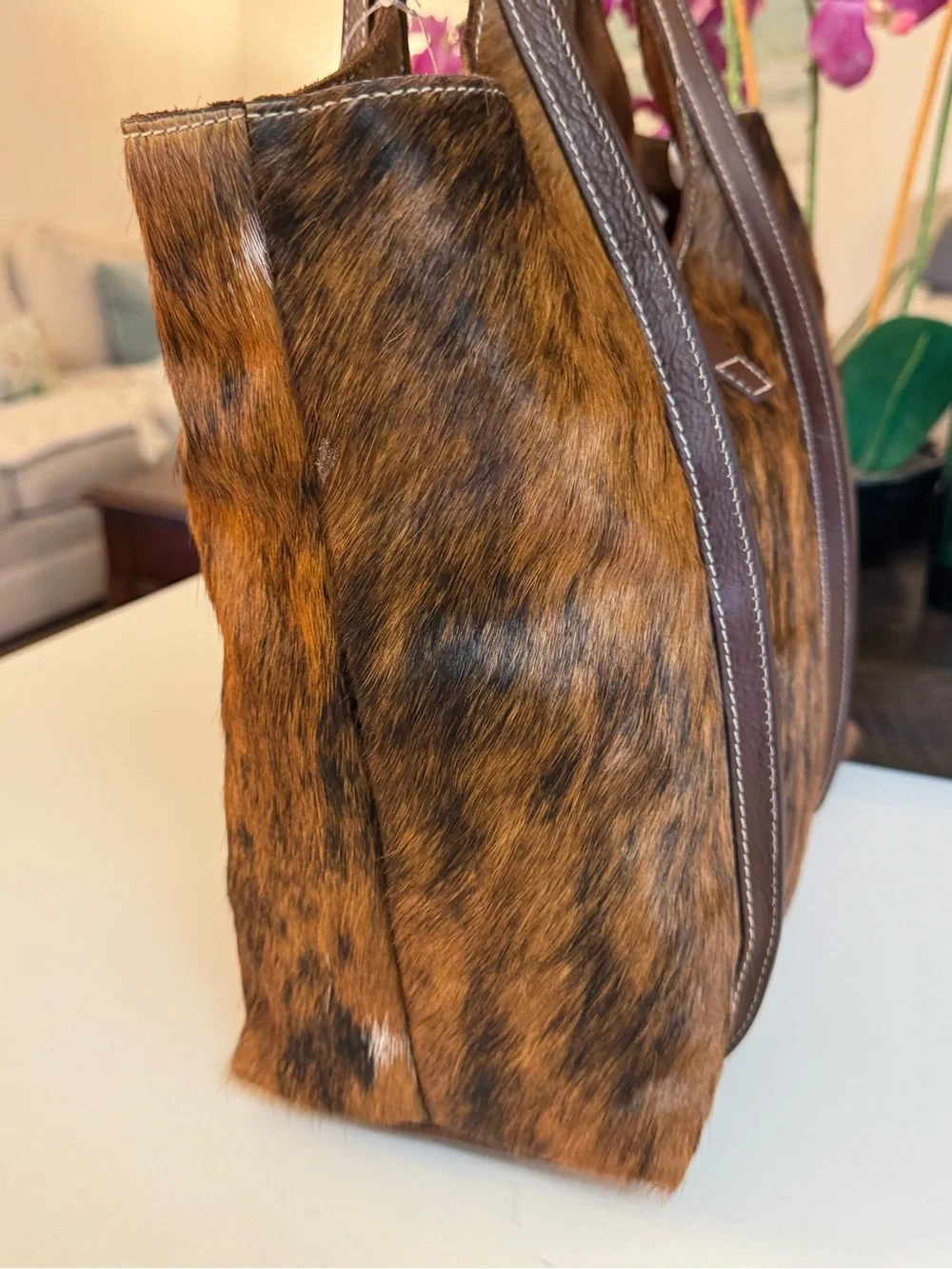 🤎🤍 NWT CAVALCANTI COW HIDE LEATHER BUCKLE HOBO SHOULDER BAG!